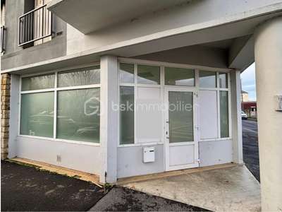 AV local refait à neuf 60m² à Charleville-Mézières