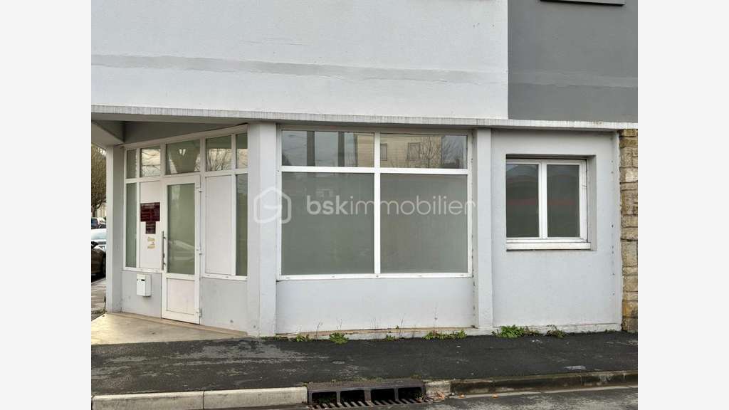 AV local refait à neuf 60m² à Charleville-Mézières