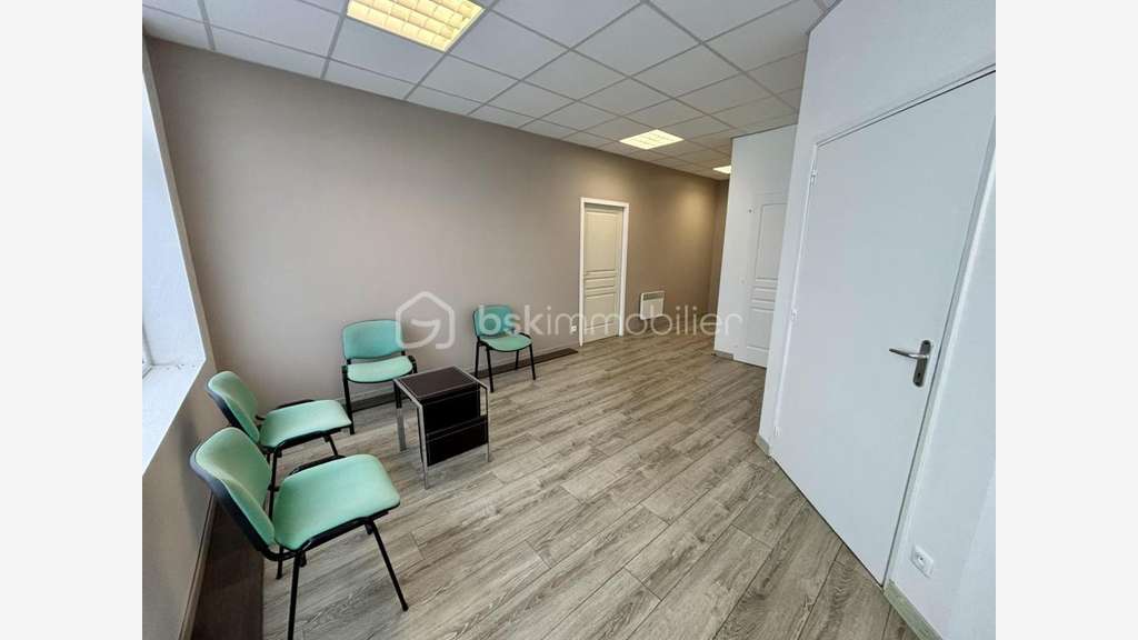 AV local refait à neuf 60m² à Charleville-Mézières