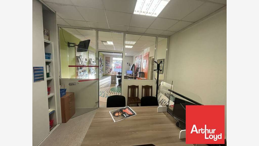 AV local commercial 140m² centre-ville Chasseneuil