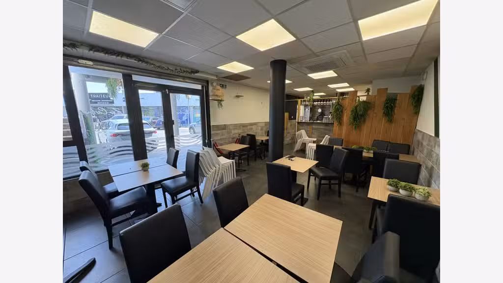AV murs restaurant pizzeria 63m² Chateau Gombert