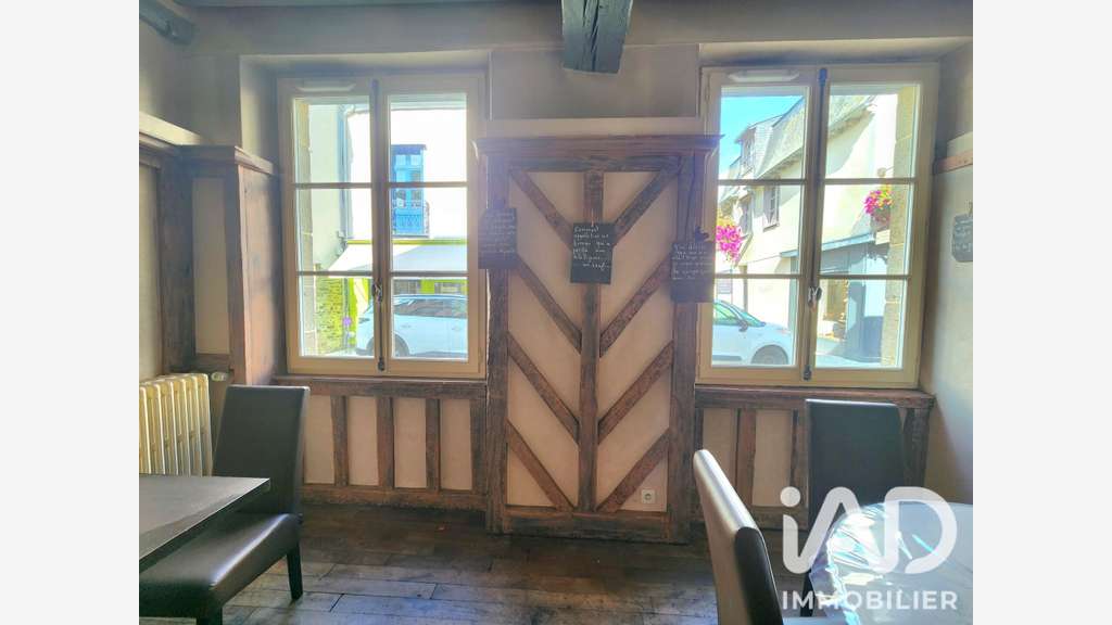 Vente local commercial de 62m² à Châteaugiron