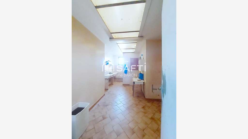 Vente local commercial 249m² ZI Châteauroux