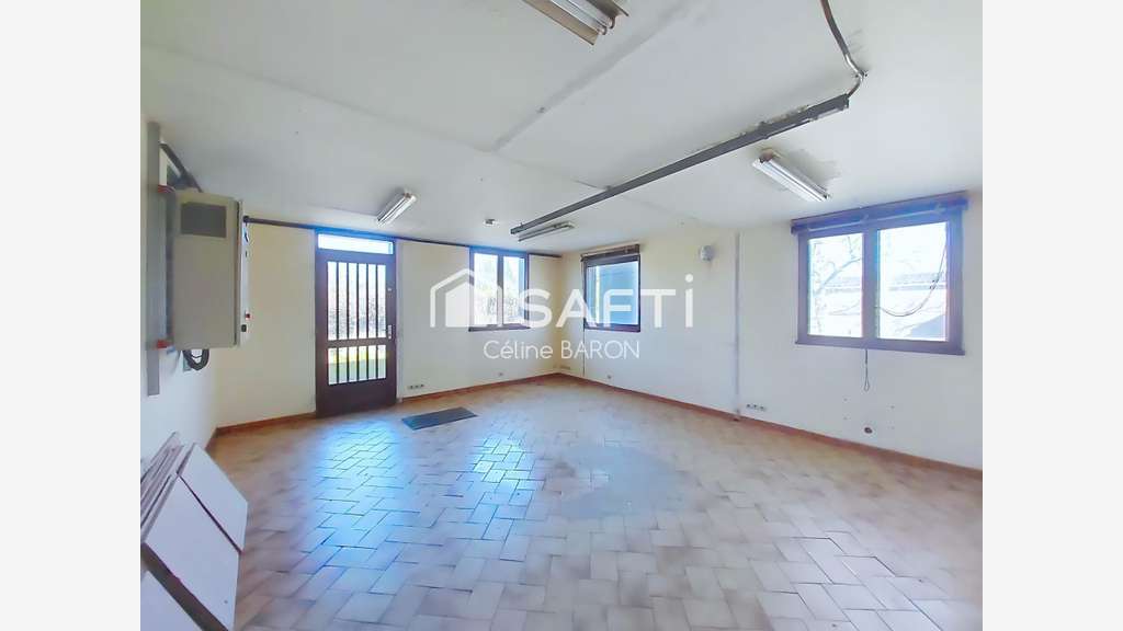 Vente local commercial 249m² ZI Châteauroux