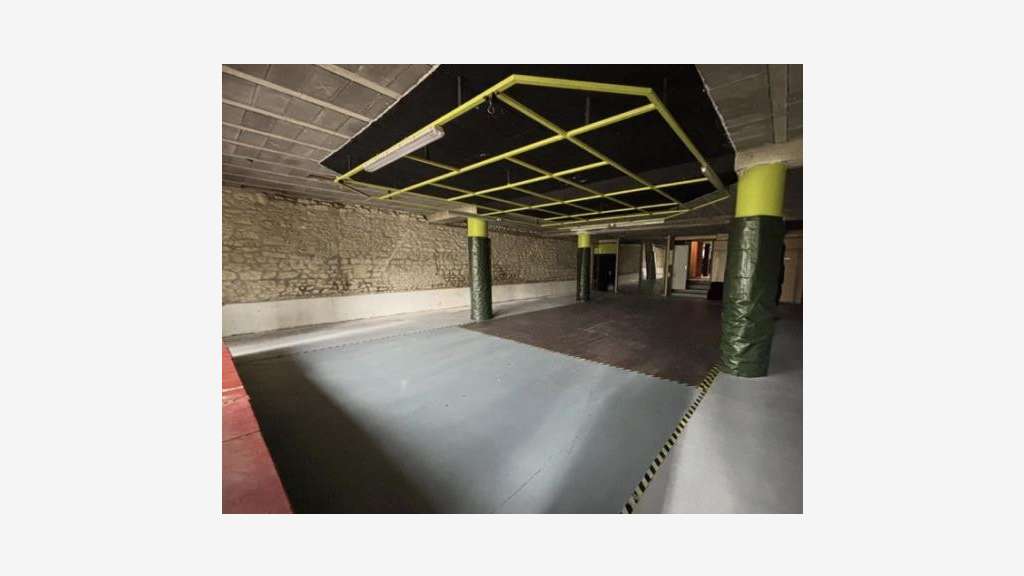 Vente local 689m² à Châtellerault
