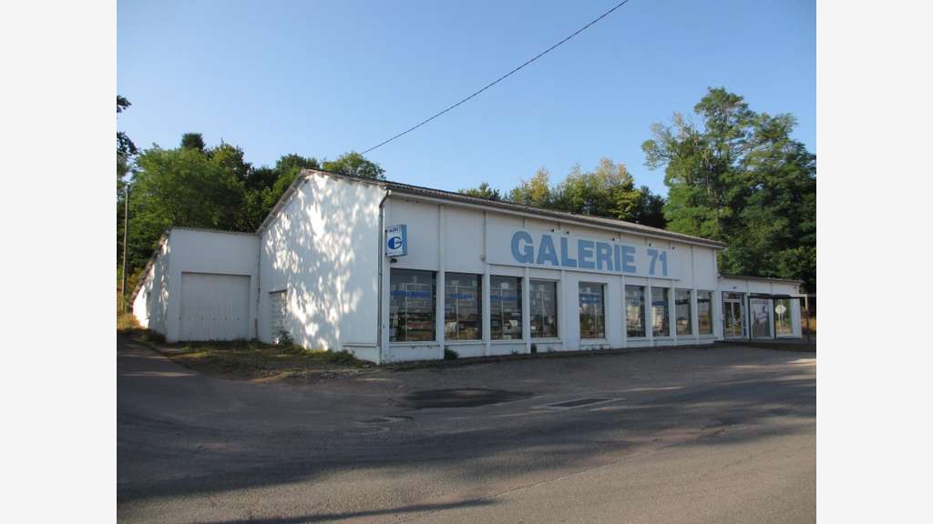 Vente local commercial loué 530m² à Chauffailles