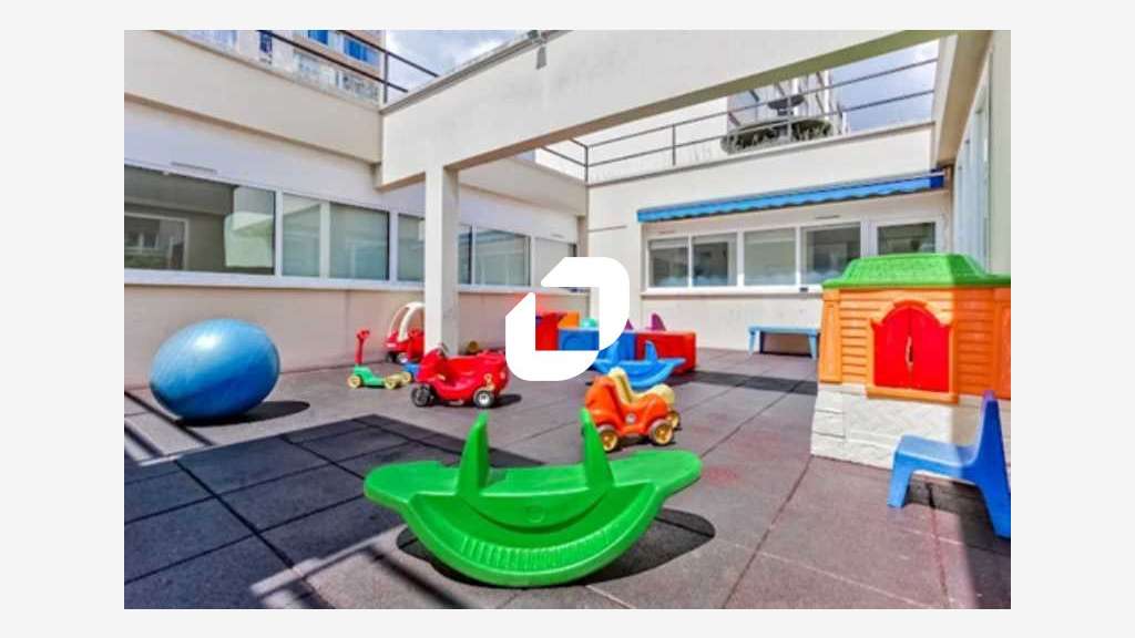 Vente Local commercial 487m² Chaville