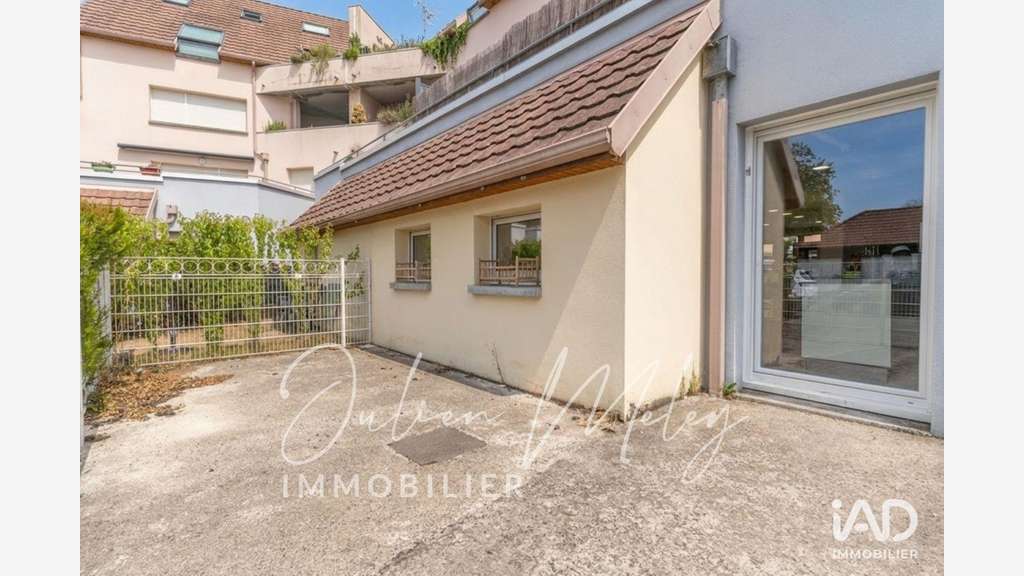 AV local commercial 86m² emplac N°1 à Chèvremont