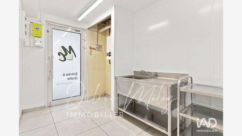 AV local commercial 86m² emplac N°1 à Chèvremont