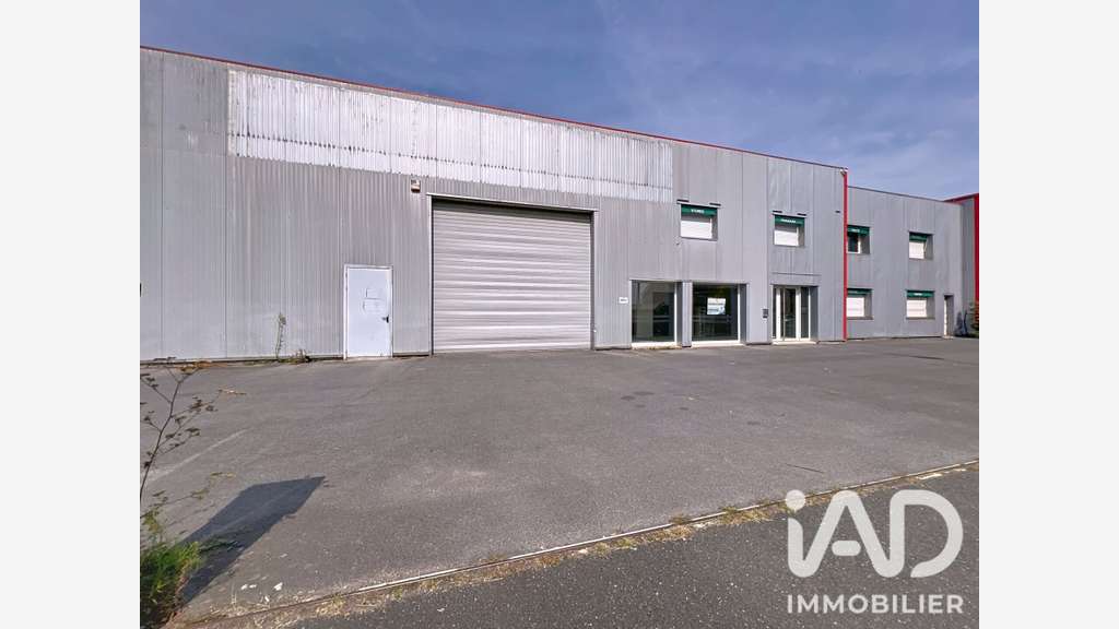 Local commercial à Chevry-Cossigny