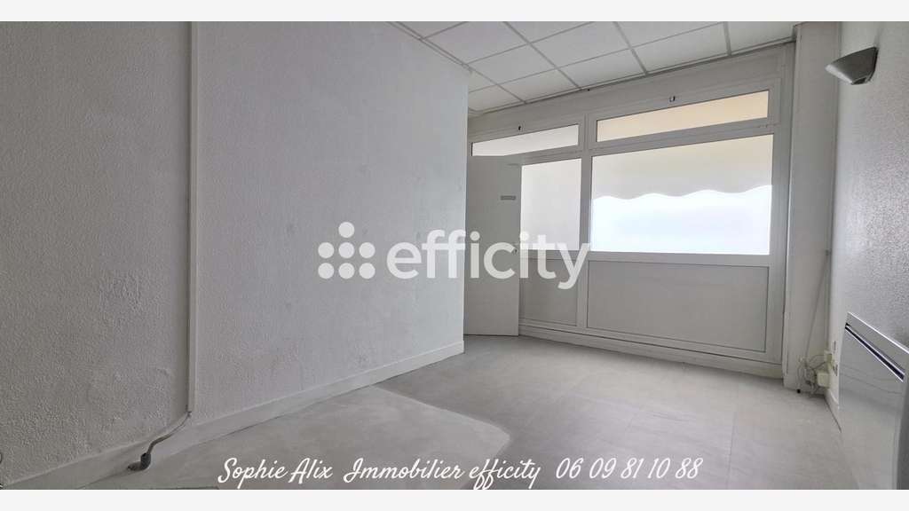 Vente murs commerciaux 62m² centre ville Clamart