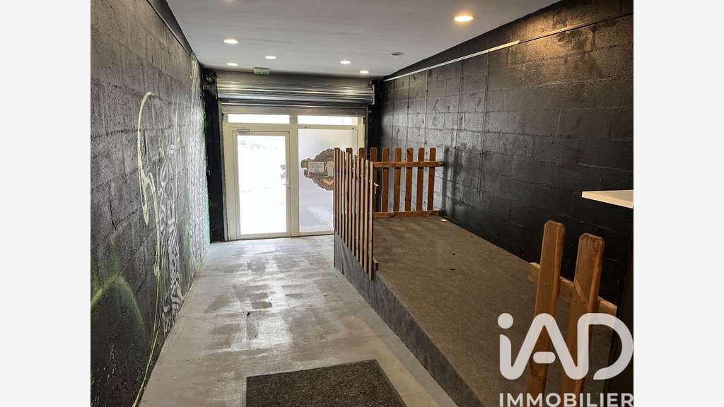 Vente local commercial 252m² à Claye-Souilly