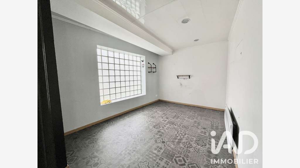 Vente local commercial 252m² à Claye-Souilly