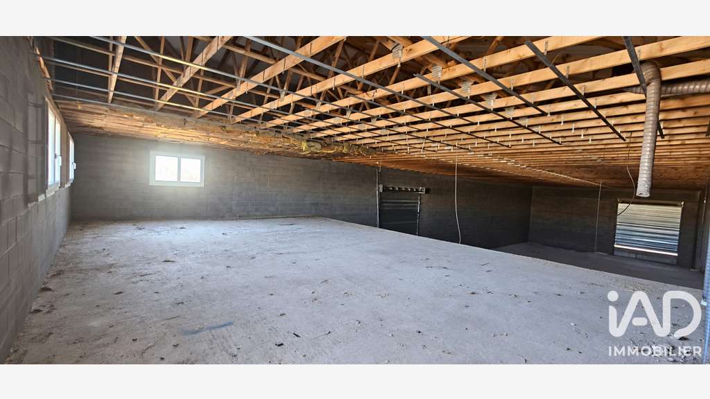 AV local professionnels 572m² à Clermont-l'Hérault