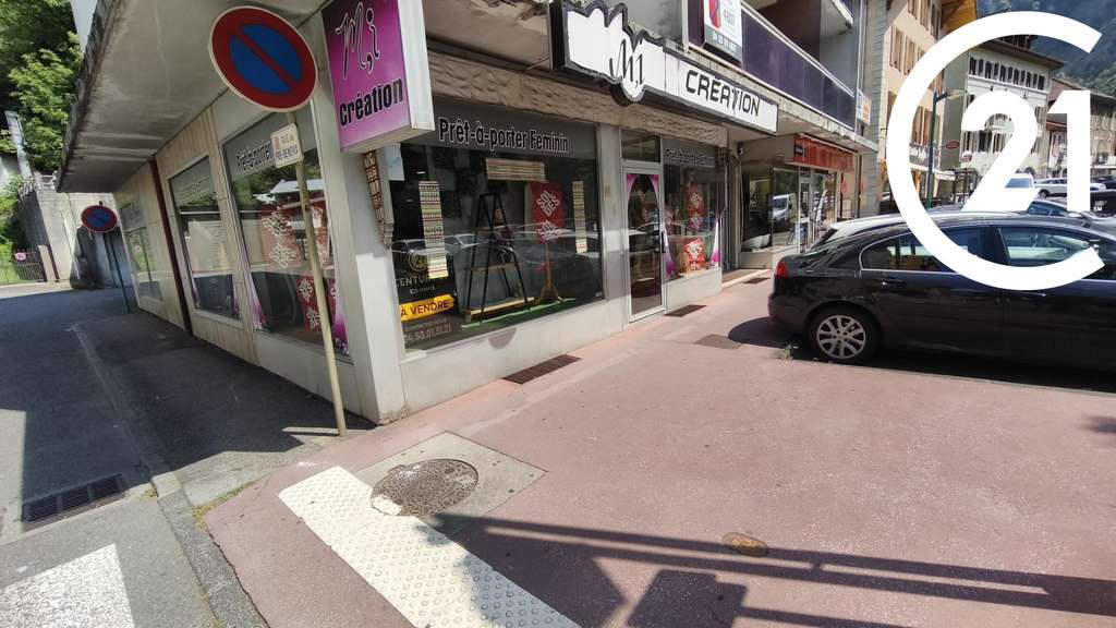 Vente murs commerciaux libres 139m² Cluses centre