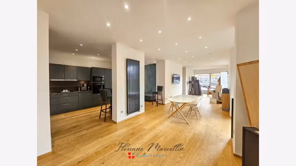 Vente local commercial 159m² avec stockage Cluses