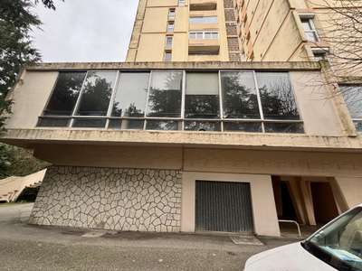Vente local commercial 96m² à Colayrac-Saint-Cirq