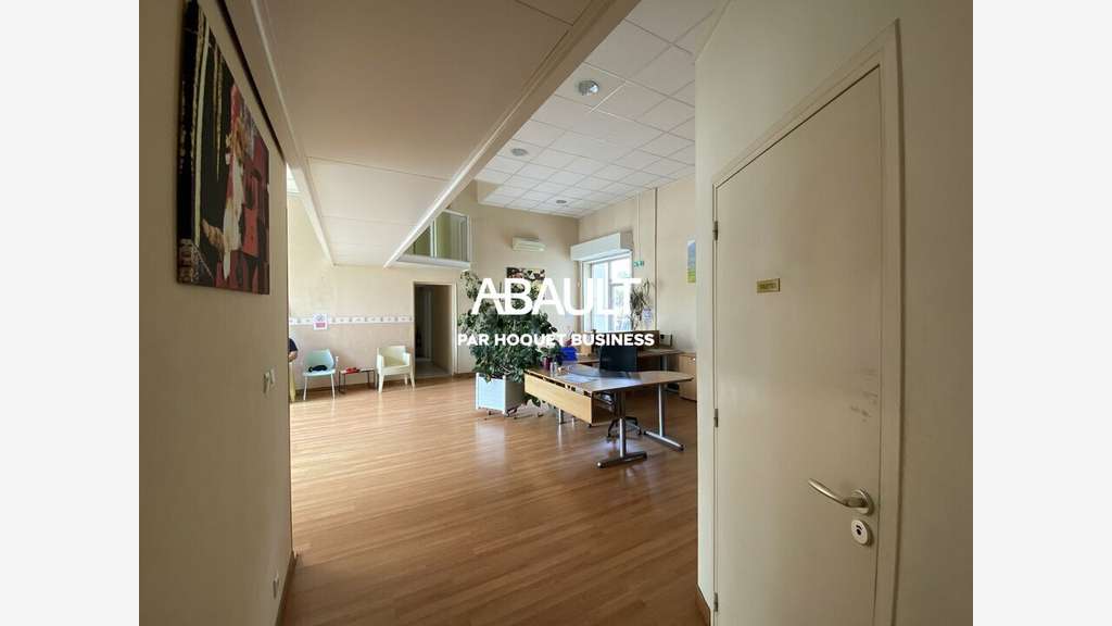 Murs commerciaux 300m² à vendre à Colomiers