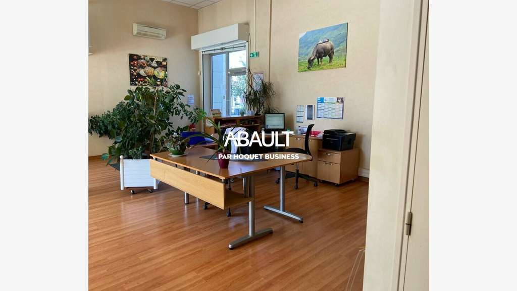 Murs commerciaux 300m² à vendre à Colomiers