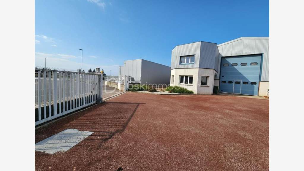 Vente local d'activités 760m² zone artisanale 69
