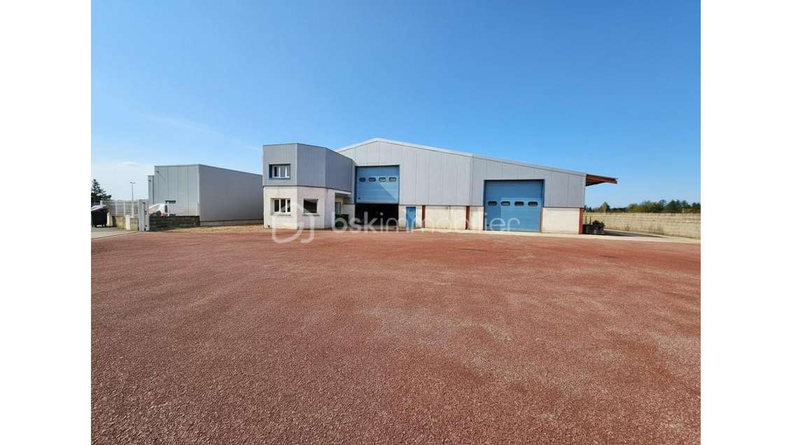 Vente local d'activités 760m² zone artisanale 69