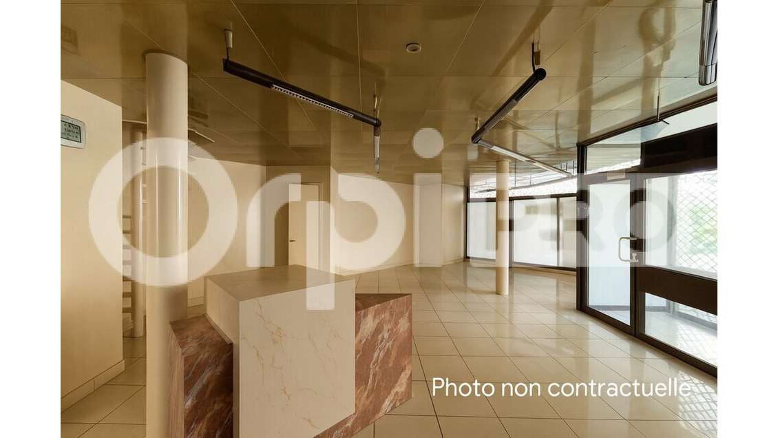 Local commercial 141m² à vendre sur Commentry