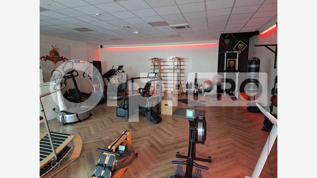 Local commercial 220m² à vendre à Compiègne