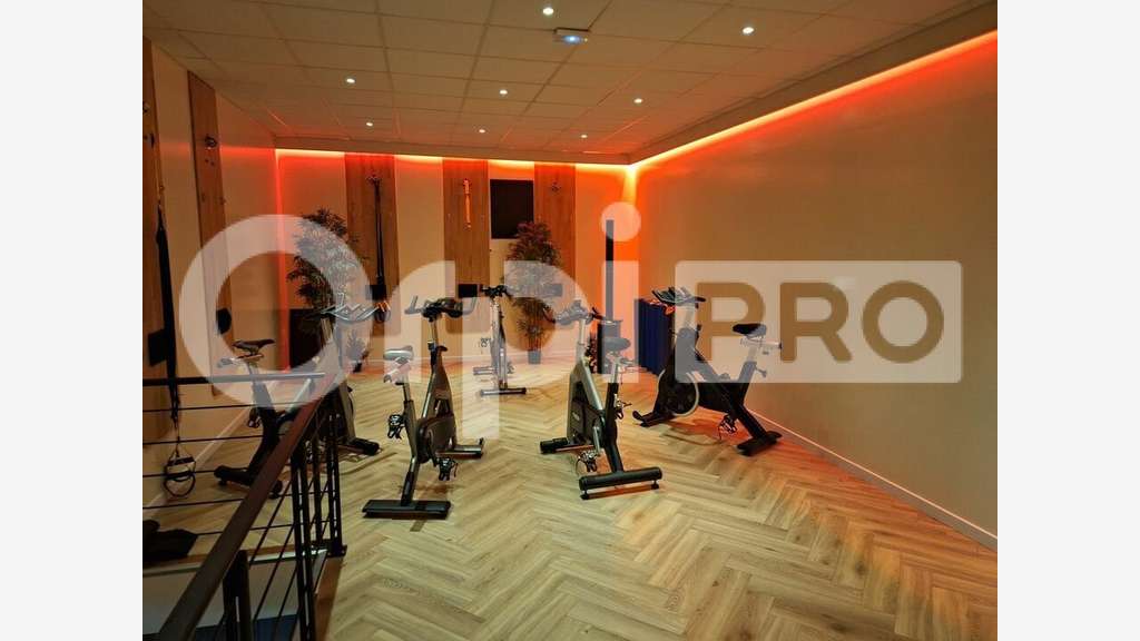 Local commercial 220m² à vendre à Compiègne