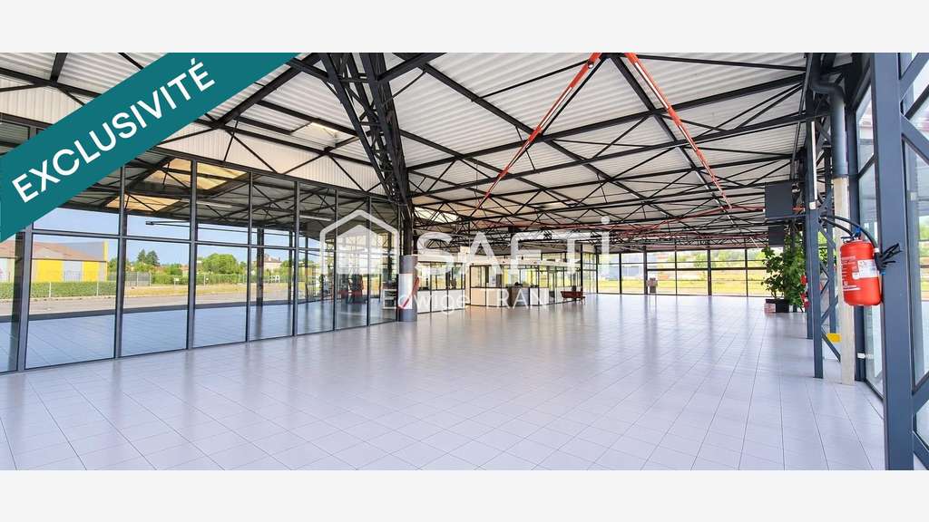 Vente local commercial de 2370m² à Condezaygues