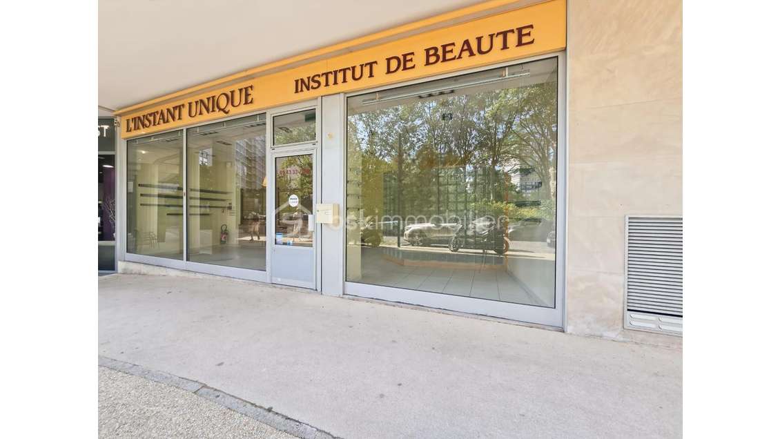 Local commercial - Courbevoie