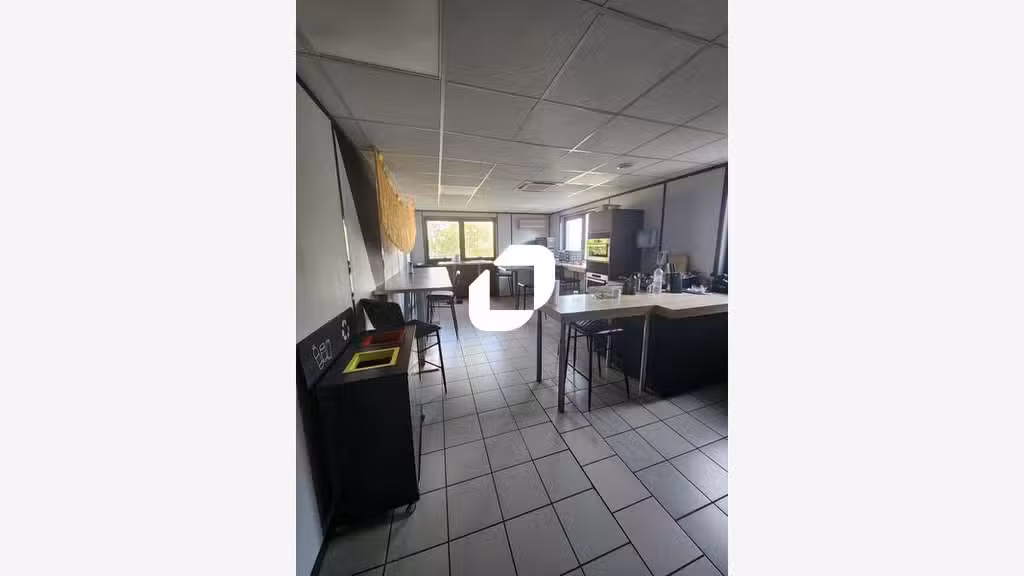 Vente Local commercial 2500m² Creteil