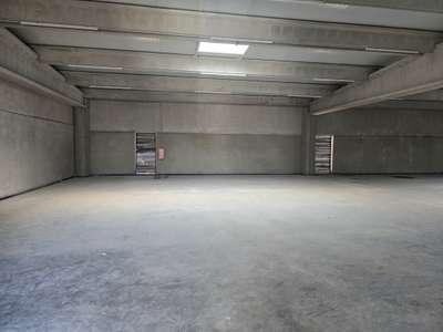 Vente espace de stockage de 560m² en ZAC à Cuers