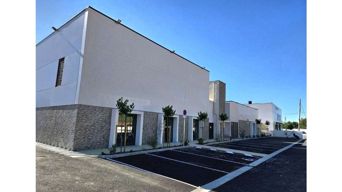 ESPACE DE STOCKAGE 560 m² CUERS