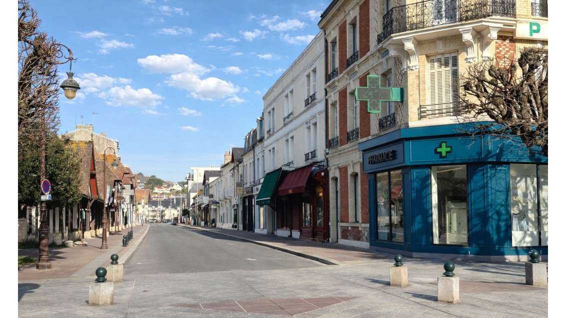 AV murs commerciaux de 58m² à Deauville centre