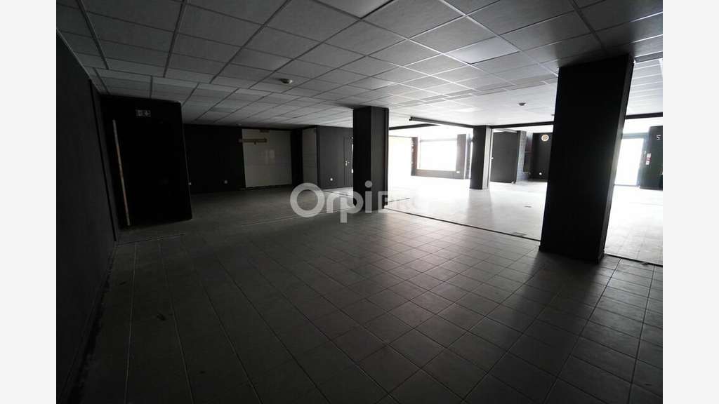 AV local commercial 204m² à Dijon prox République