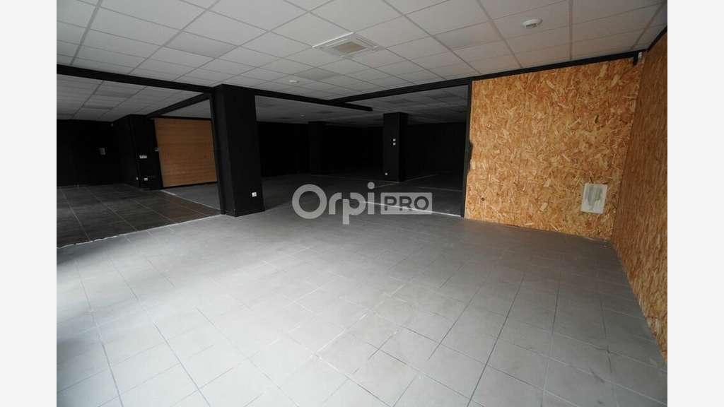 AV local commercial 204m² à Dijon prox République