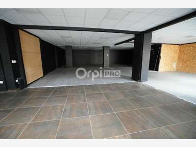 AV local commercial 204m² à Dijon prox République