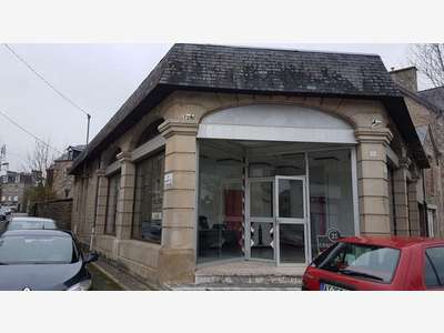 Bâtiment commercial de 148m² à vendre à Dinan (22)