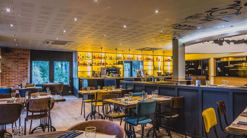 Vente murs commerciaux de 600m² à Dinan