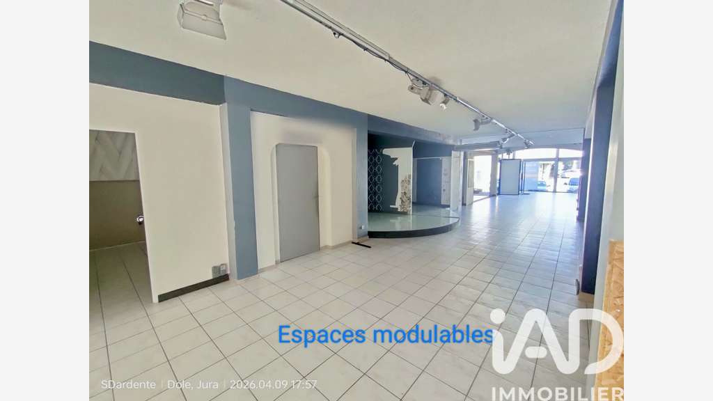 Vente locaux commerciaux de 280m² à Dole centre