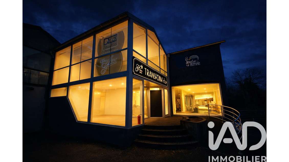 Vente locaux commerciaux de 280m² à Dole centre