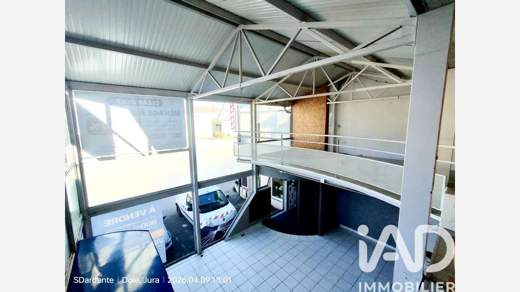 Vente locaux commerciaux de 280m² à Dole centre