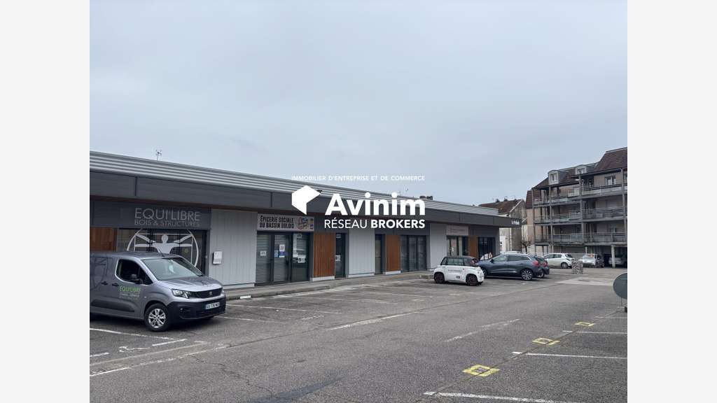 Local commercial 167m² à aménager à Dole centre