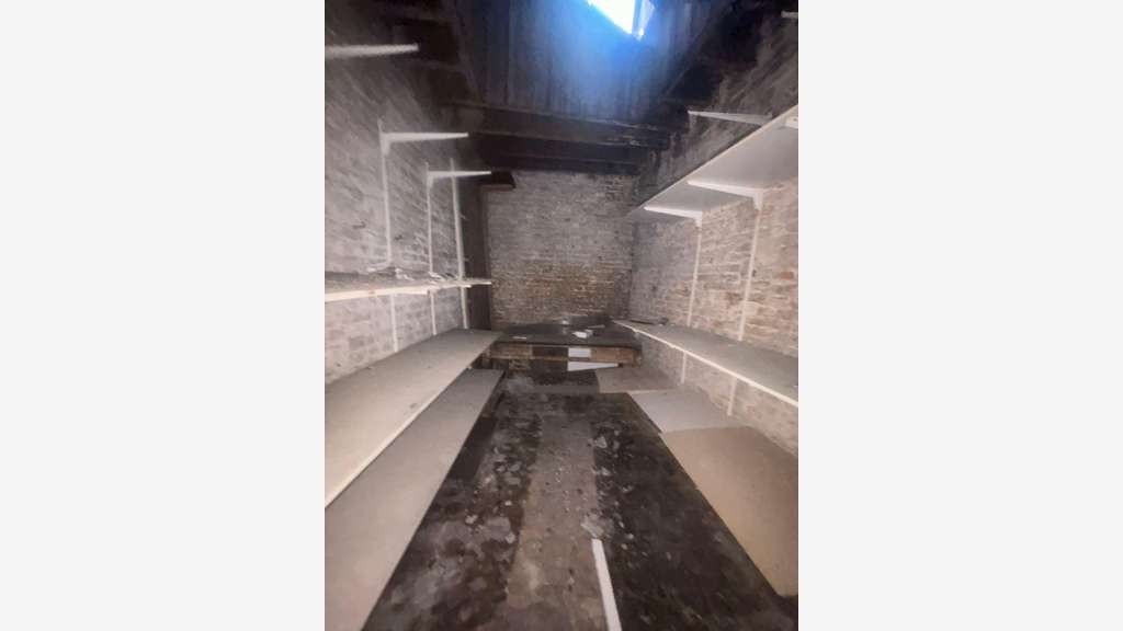 Vente local commercial ou pro de 180m² à Douai