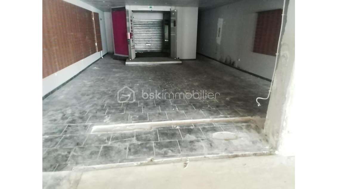 A céder murs commerciaux 270 m2 Draguignan