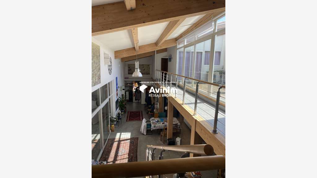 Local de 750 m² en plein centre de Draguignan