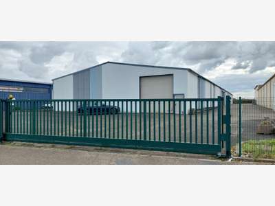 AV local artisanal commercial 387.7m² Duttlenheim