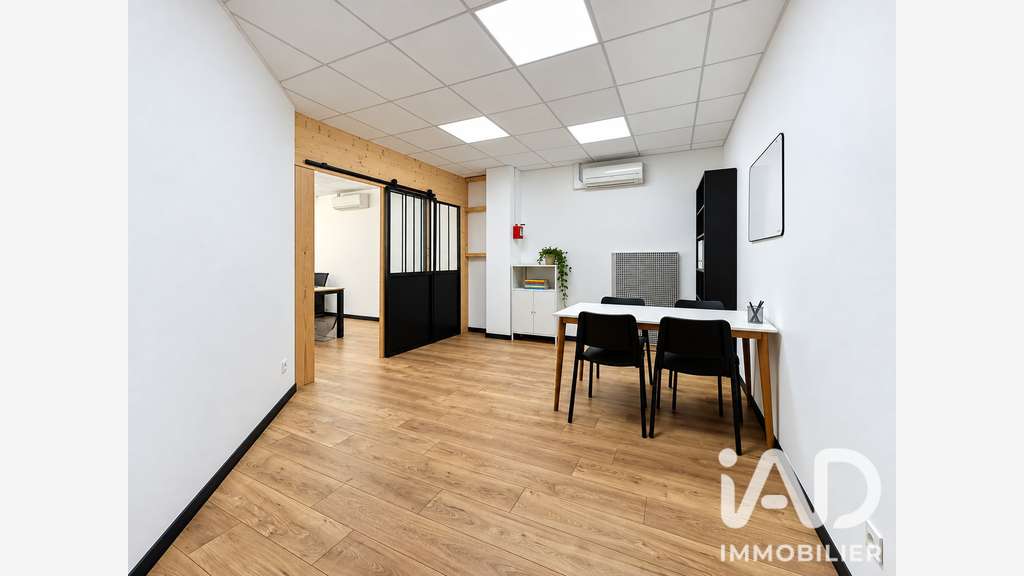 AV bureaux 90m² empl N°1 Écully rentabilité 11%
