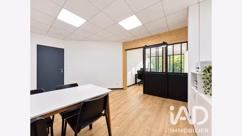 AV bureaux 90m² empl N°1 Écully rentabilité 11%