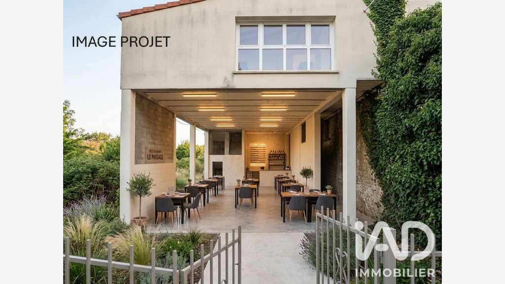 Vente hôtel restaurant mythique 1200m² à Épône
